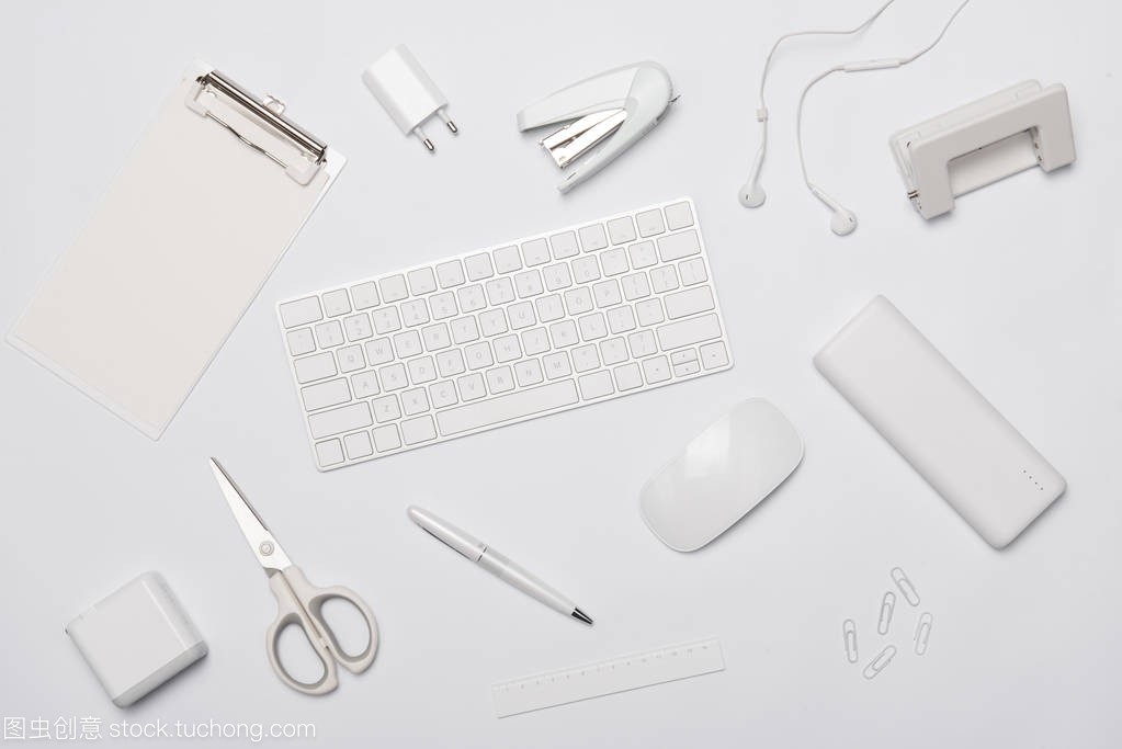 办公用品的组成 顶部视图概览